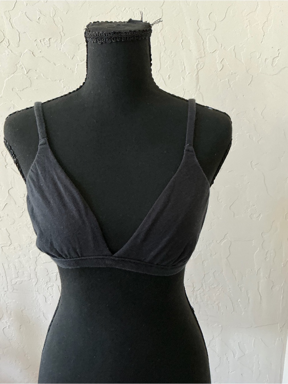 SKIMS Everyday Soft Triangle Bralette - Black